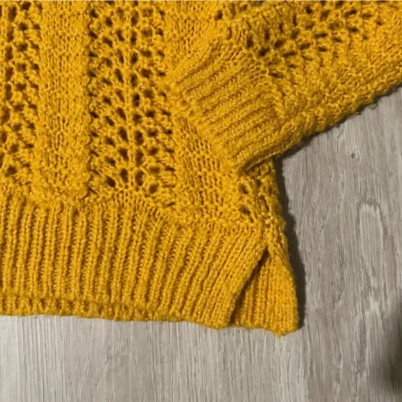 Madewell Chunky Knit Sweater In Mustard Yellow With Textured Crewneck - Picture 5 of 7